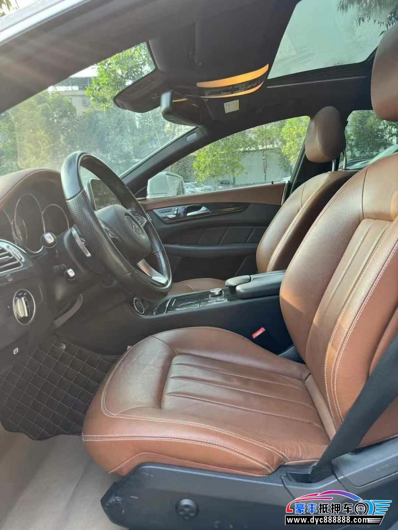 17年奔驰CLS轿车抵押车出售