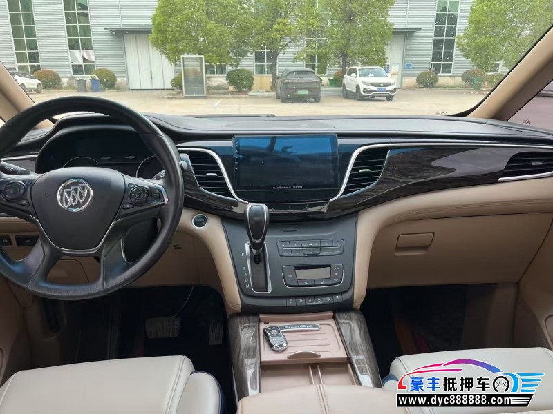 18年别克GL8轿车抵押车出售