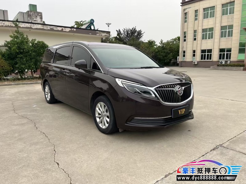 18年别克GL8轿车抵押车出售