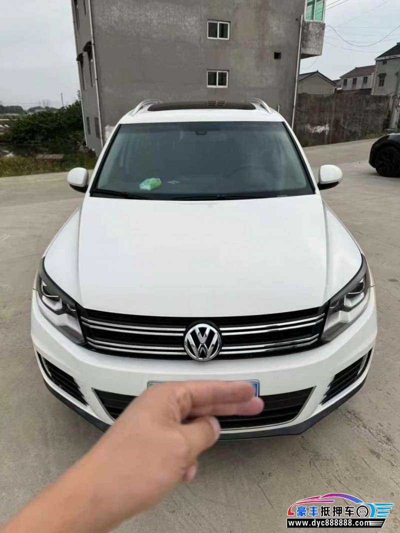 抵押车出售17年大众途观轿车