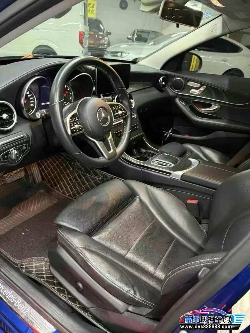 18年奔驰C轿车抵押车出售