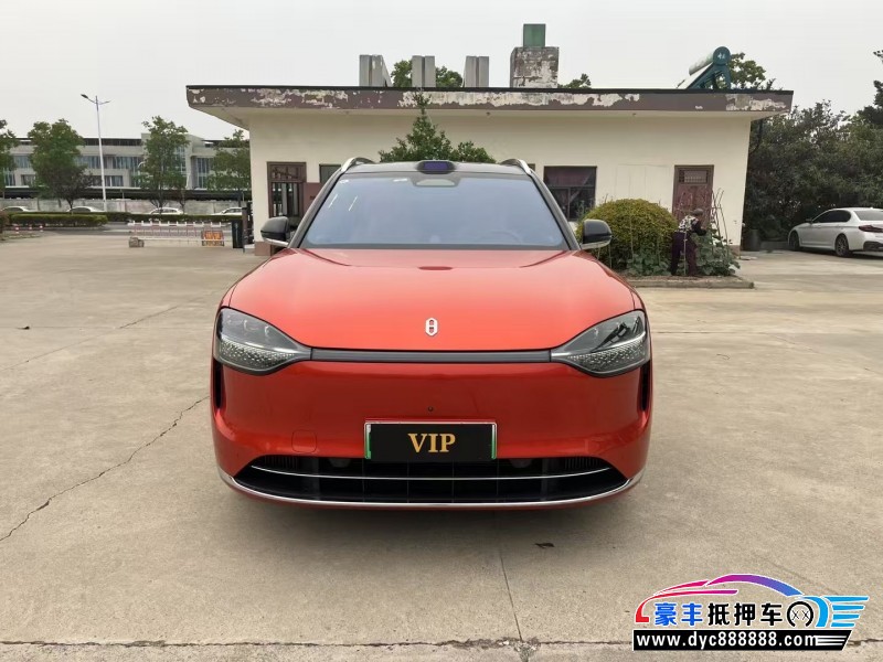 抵押车出售24年华为问界轿车