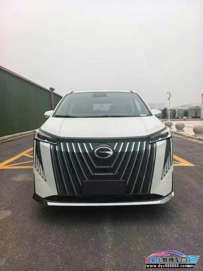 25年传祺M8轿车抵押车出售