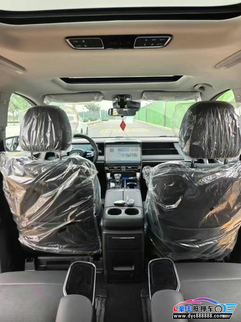 25年传祺M8轿车抵押车出售