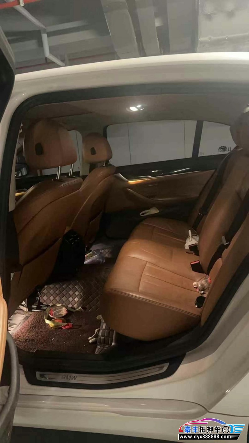 17年宝马5系轿车抵押车出售