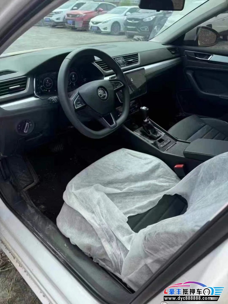 24年斯柯达速派轿车抵押车出售