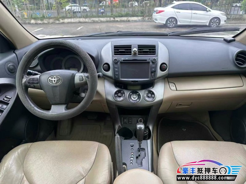 13年丰田RAV4轿车抵押车出售