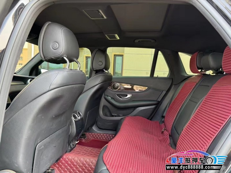 19年奔驰GLC轿车抵押车出售