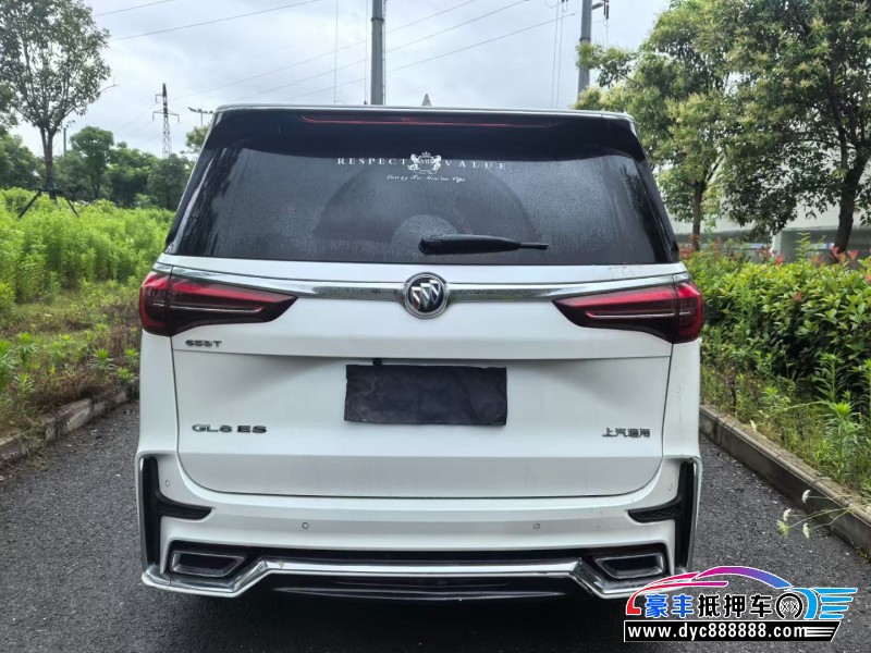 20年别克GL8轿车抵押车出售