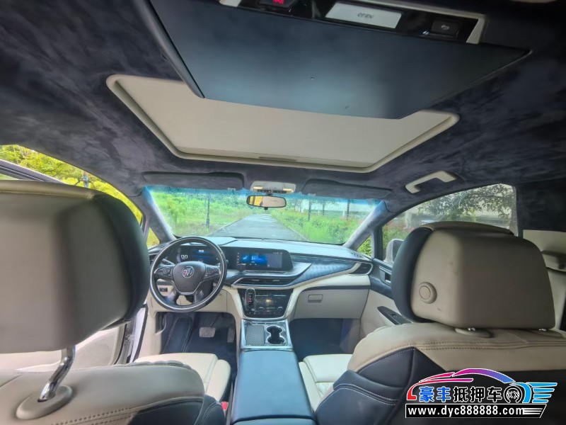 20年别克GL8轿车抵押车出售