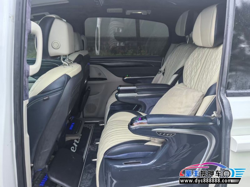 20年别克GL8轿车抵押车出售