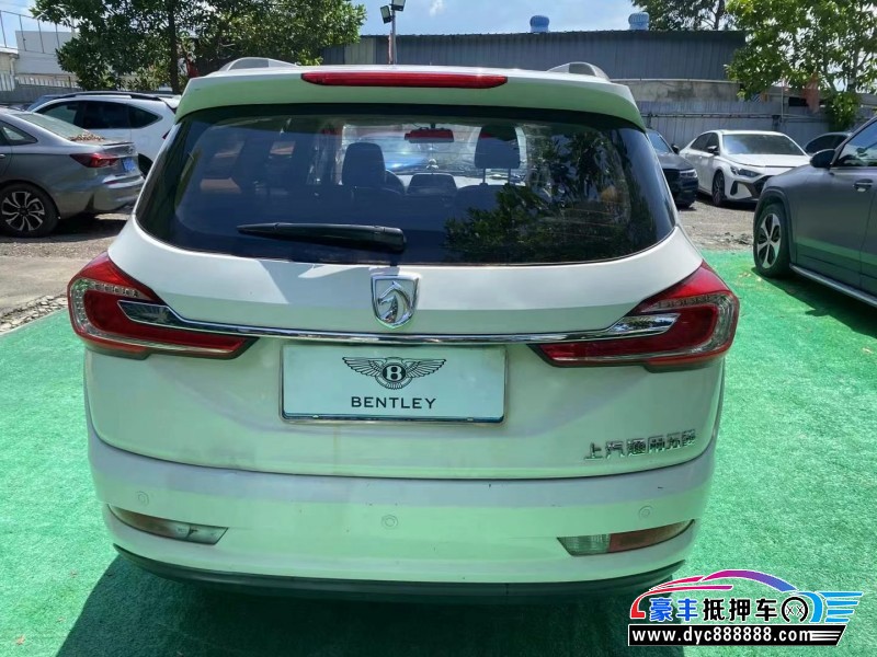 18年宝骏310轿车抵押车出售