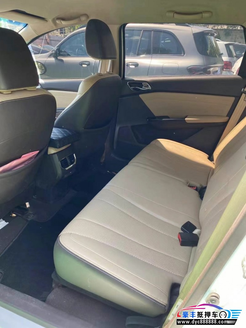 18年宝骏310轿车抵押车出售