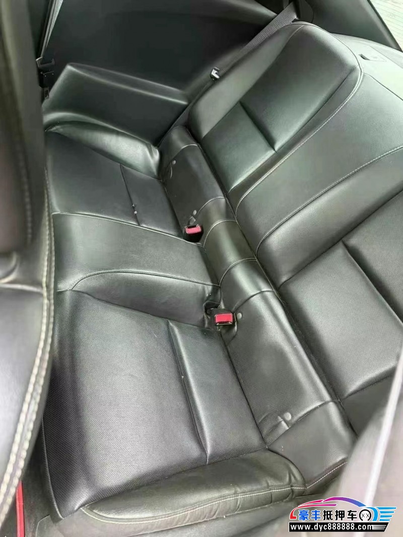 16年雪佛兰科迈罗轿车抵押车出售