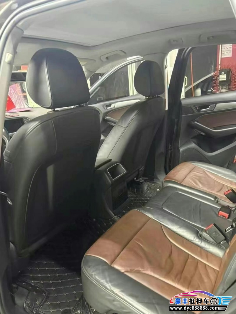 17年奥迪Q5轿车抵押车出售