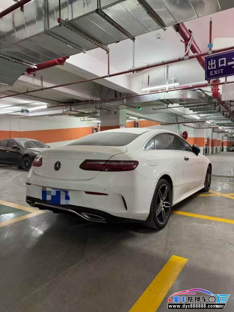 19年奔驰E轿车抵押车出售