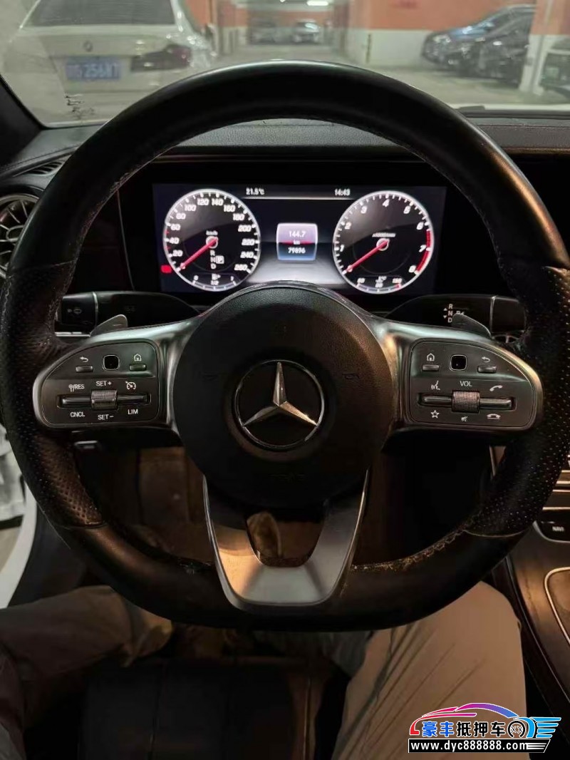 19年奔驰E轿车抵押车出售