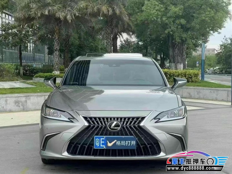 24年雷克萨斯ES轿车抵押车出售