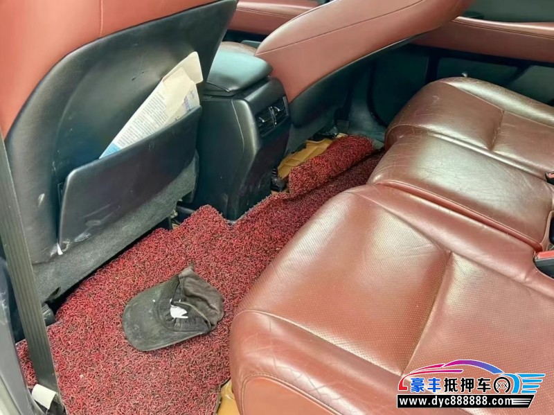 15年雷克萨斯RX轿车抵押车出售