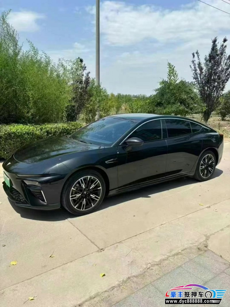 23年哪吒S轿车抵押车出售