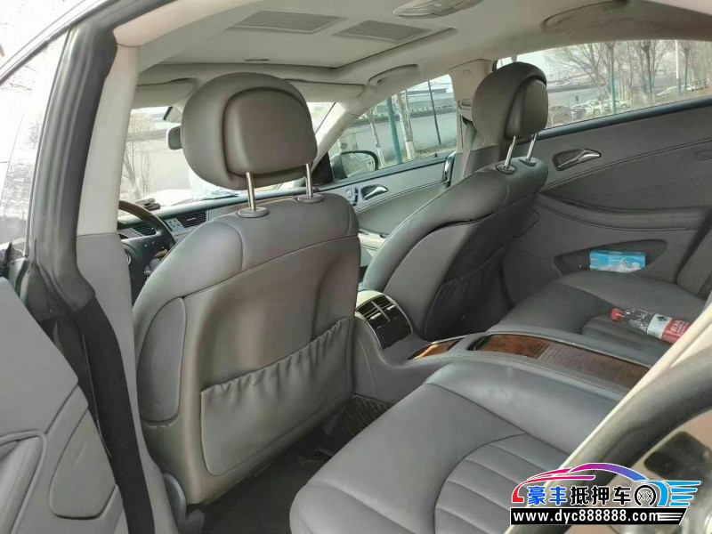 10年奔驰CLS轿车抵押车出售