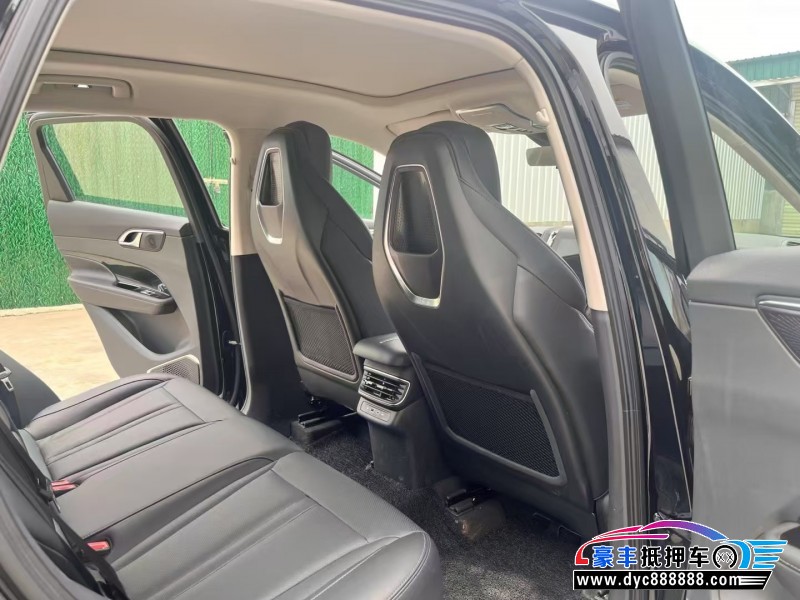 25年红旗HS3SUV抵押车出售