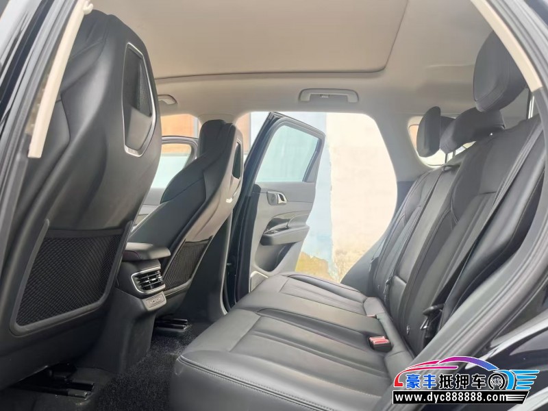 25年红旗HS3SUV抵押车出售