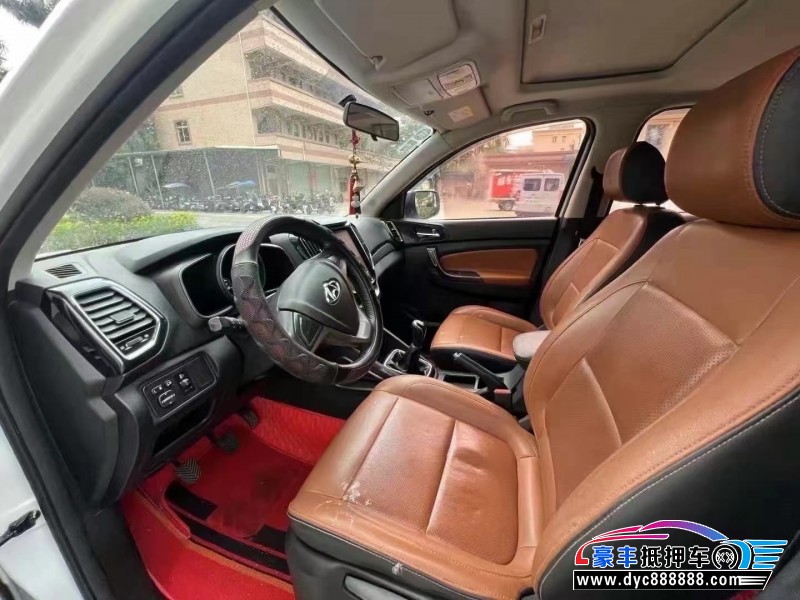 16年长安CX70轿车抵押车出售