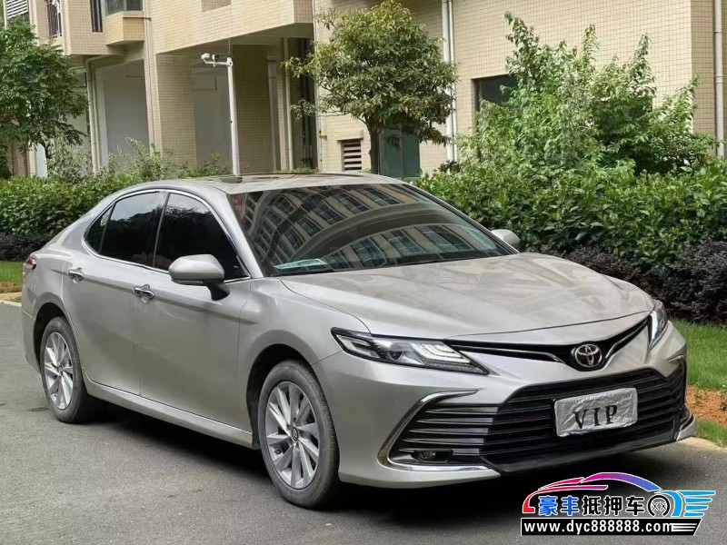 22年丰田凯美瑞轿车抵押车出售