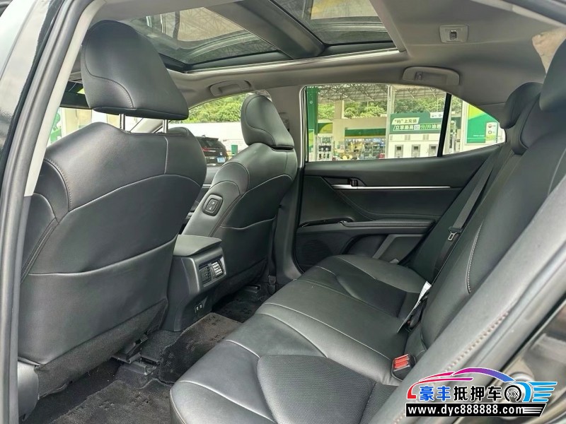 20年丰田凯美瑞轿车抵押车出售