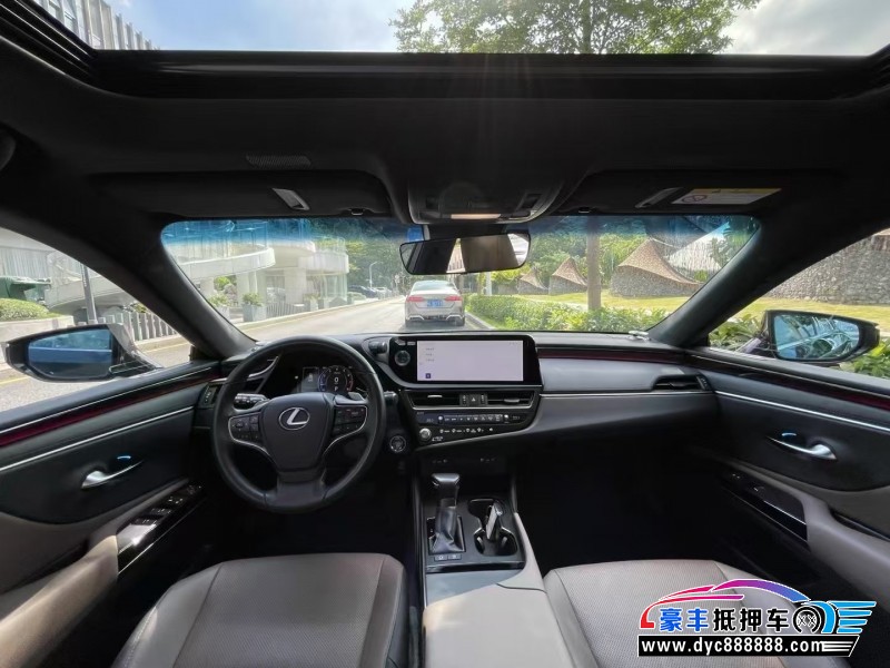 24年雷克萨斯ES轿车抵押车出售