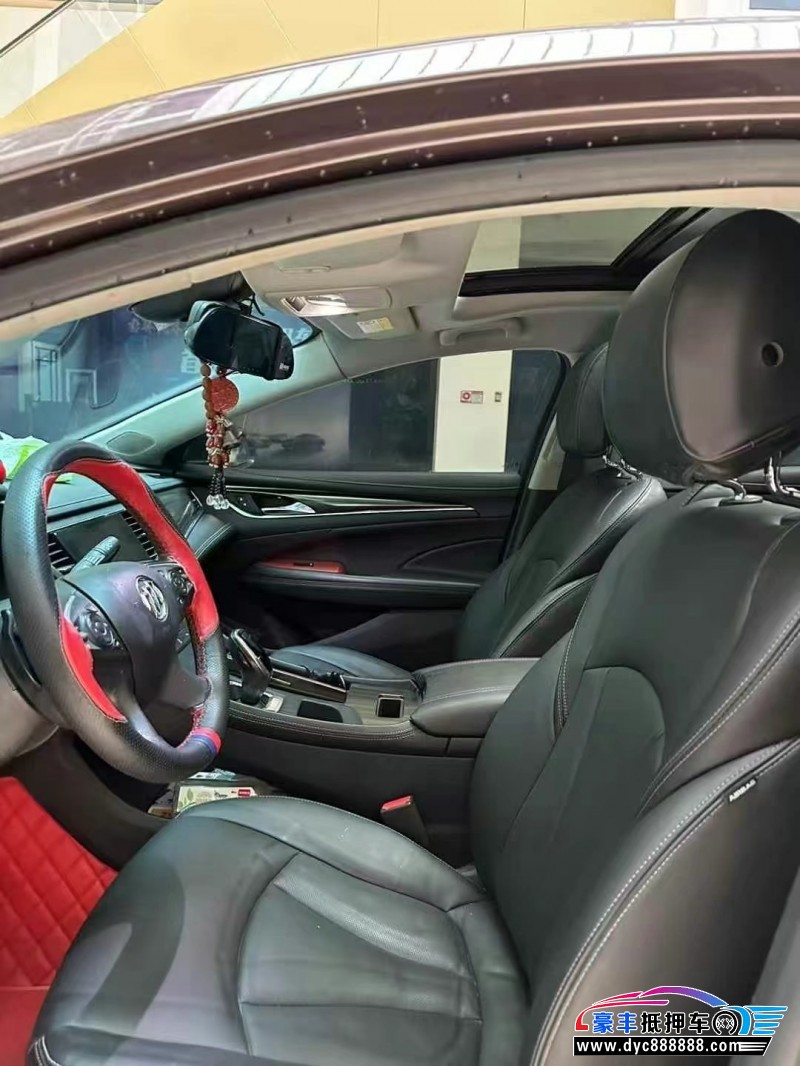 18年别克君越轿车抵押车出售