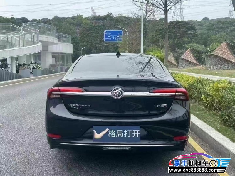 22年别克君越轿车抵押车出售