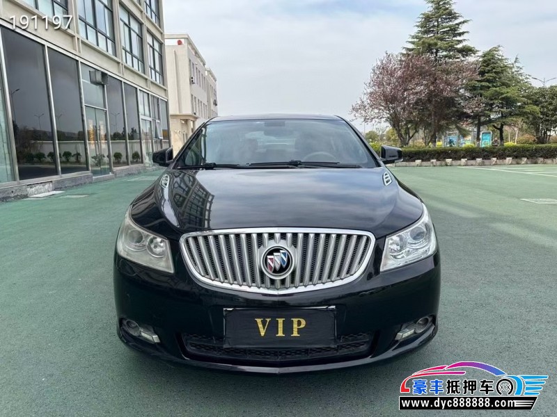 12年别克君越轿车抵押车出售