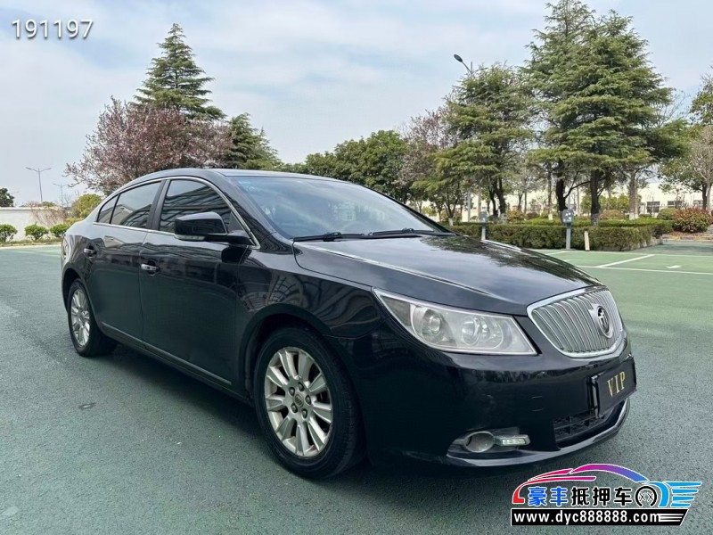 12年别克君越轿车抵押车出售