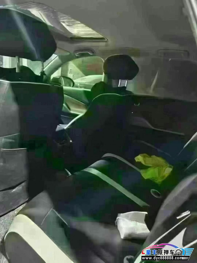 21年宝骏RC5轿车抵押车出售