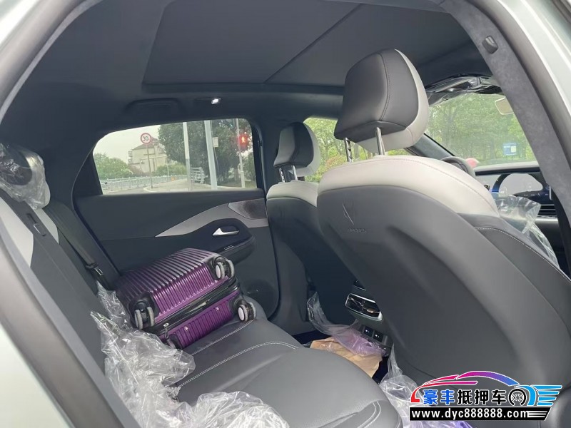 23年极狐阿尔法S轿车抵押车出售