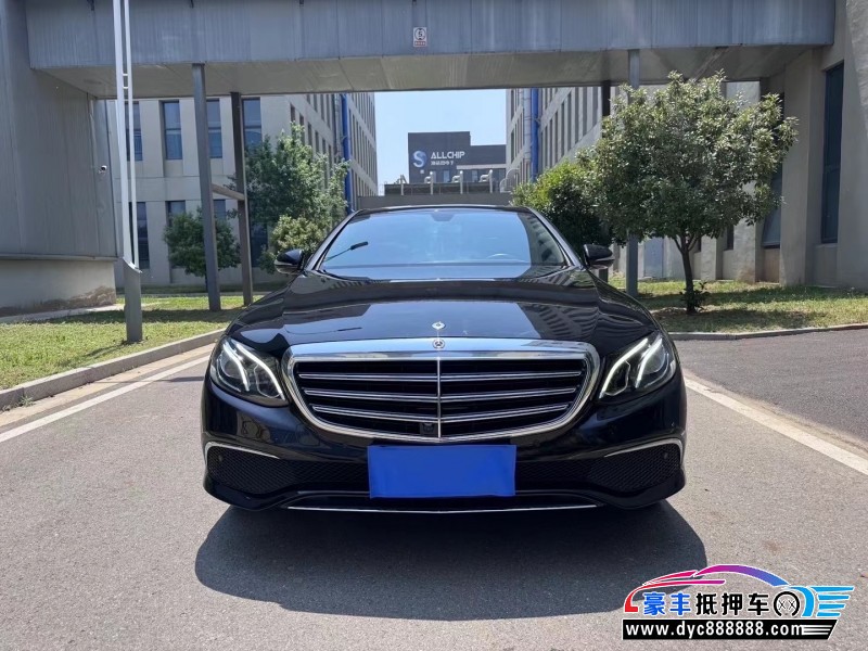 18年奔驰E轿车抵押车出售
