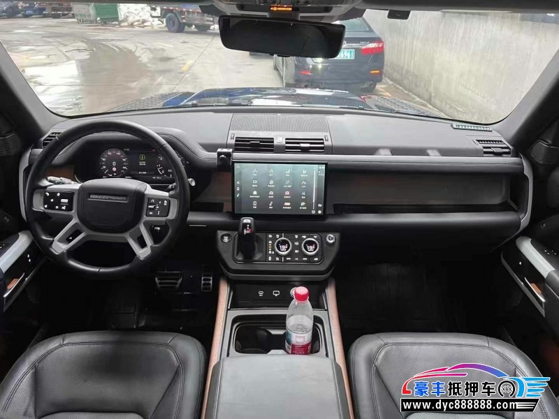 22年路虎卫士轿车抵押车出售