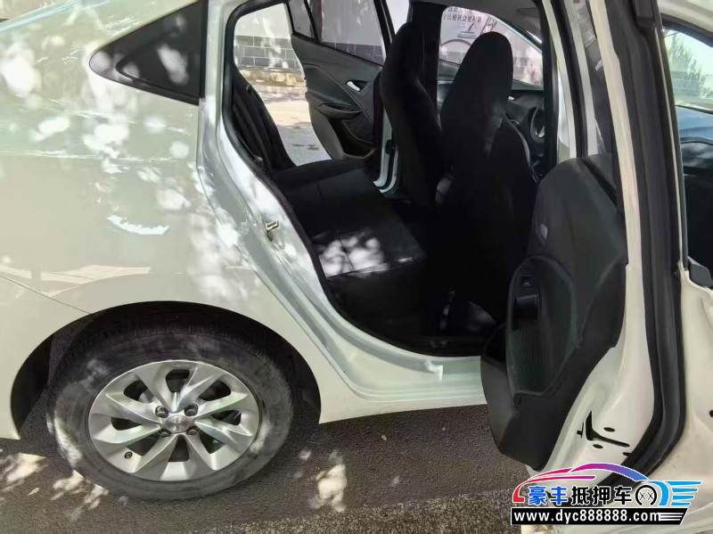 22年雪佛兰科沃兹轿车抵押车出售