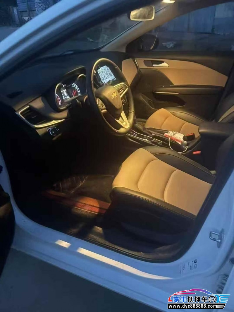 21年雪佛兰科沃兹轿车抵押车出售