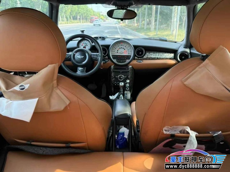 13年宝马MINI轿车抵押车出售