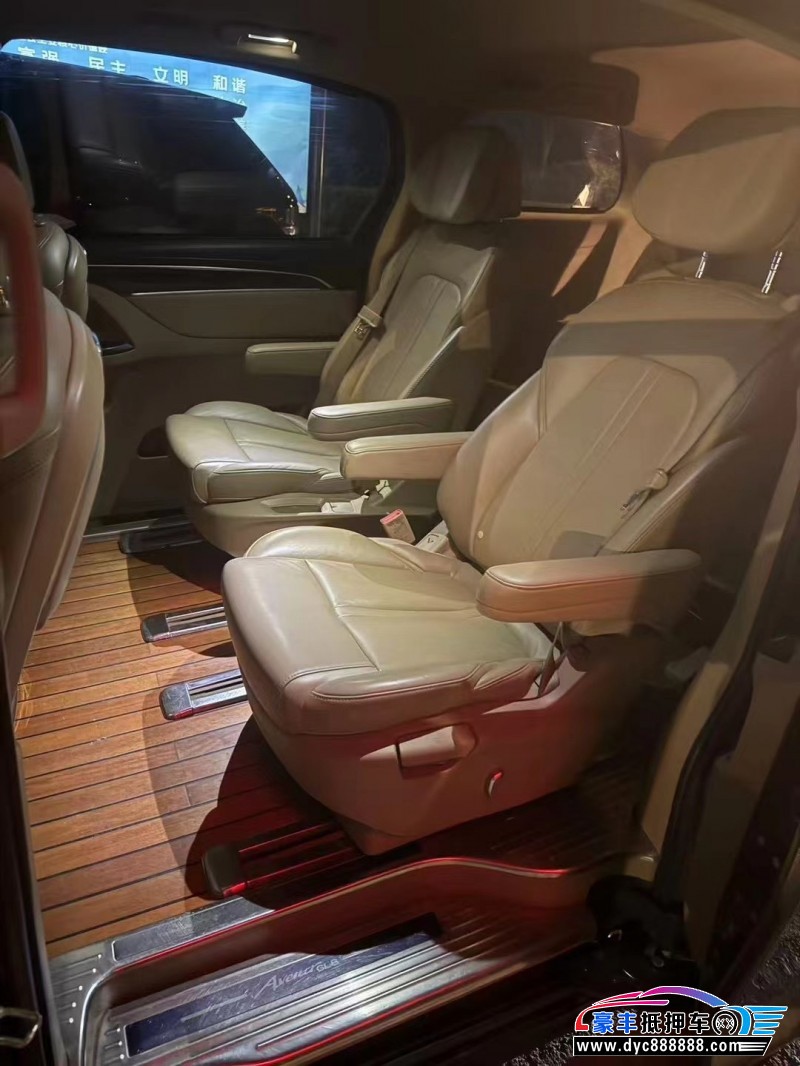 20年别克GL8轿车抵押车出售