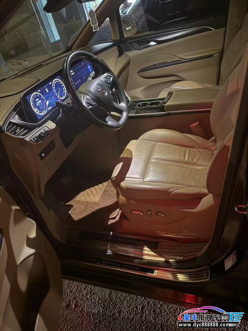 20年别克GL8轿车抵押车出售