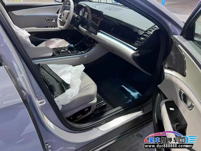 25年比亚迪汉轿车抵押车出售