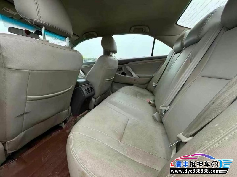 14年丰田凯美瑞轿车抵押车出售