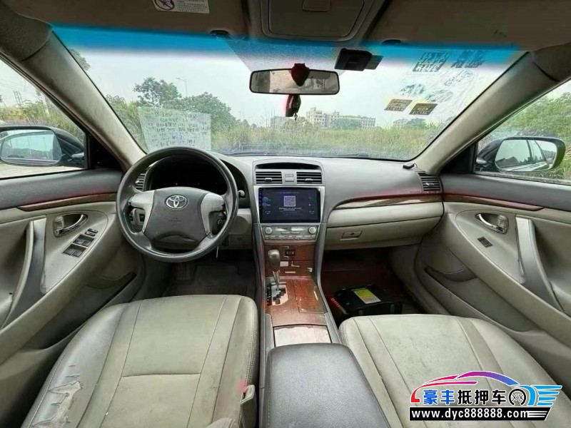 14年丰田凯美瑞轿车抵押车出售