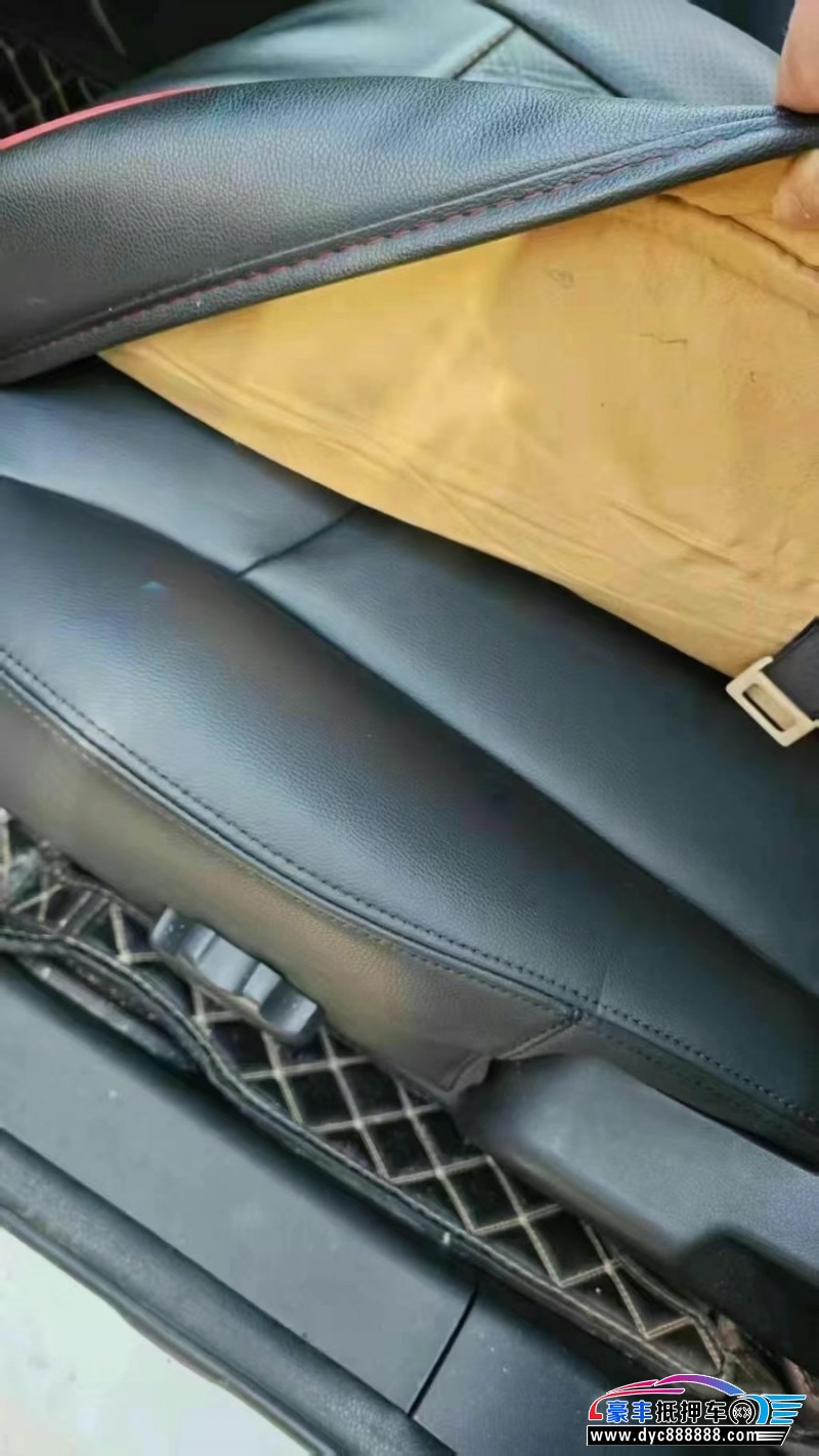 16年荣威360轿车抵押车出售