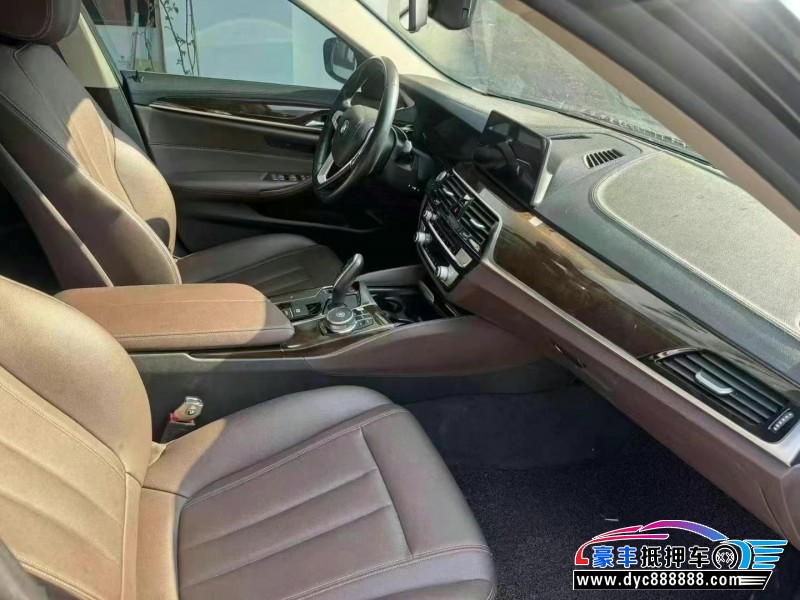 19年宝马5系轿车抵押车出售