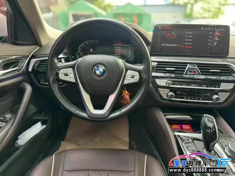 22年宝马5系轿车抵押车出售